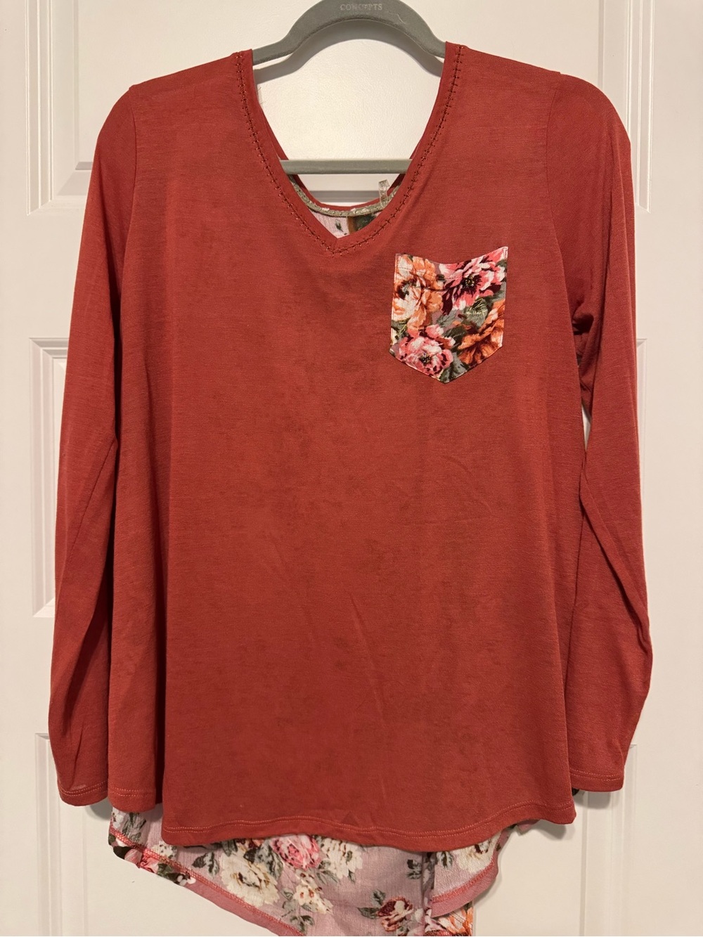 Rust Floral-Pocket Layered Long-Sleeve Women's Top